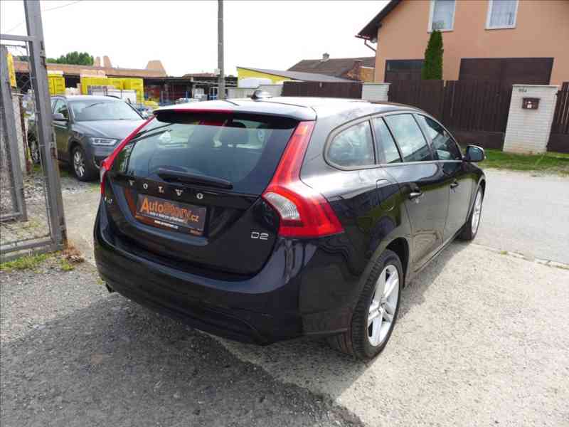 Volvo V60 1,6 D DIGI AC NAVI SERVIS 1.M - foto 3