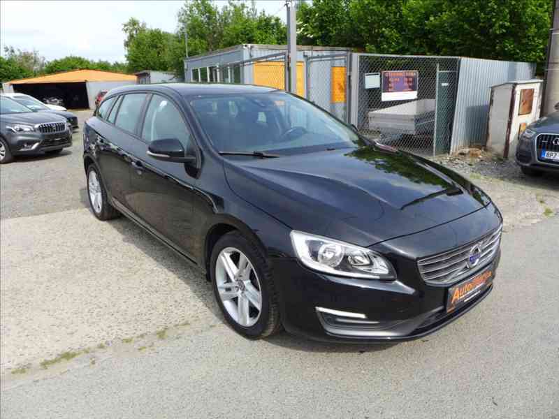 Volvo V60 1,6 D DIGI AC NAVI SERVIS 1.M - foto 2