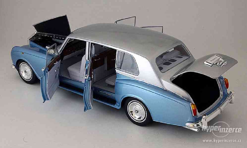 Model Rolls-Royce Phantom VI 1:18 Kyosho Blue-Silver - foto 8