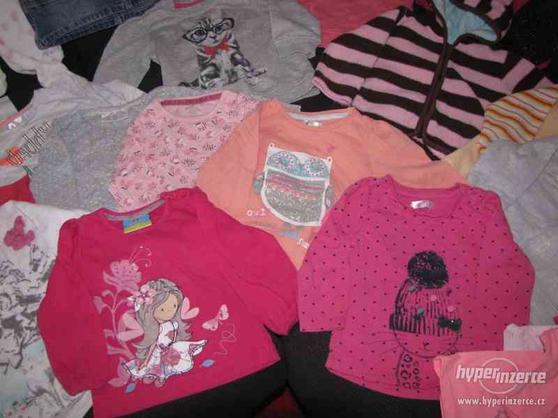 Balík oblečení pro holčičku vel. 74 (4) - foto 7