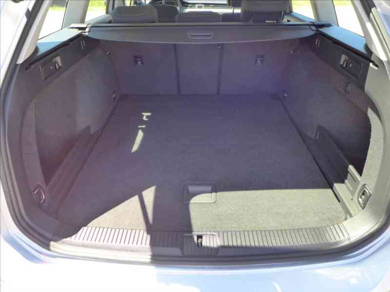 Volkswagen Passat 2,0 TDI FULL LED NAVI APP DPH - foto 8