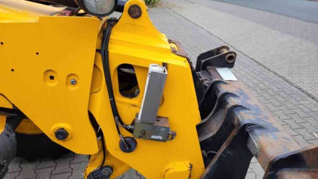 3.2t / 5.2m kloub teleskopický nakladač JCB - foto 6