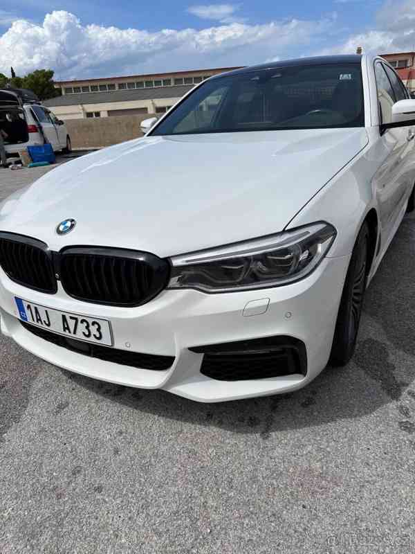 BMW Řada 5 3,0 - foto 2
