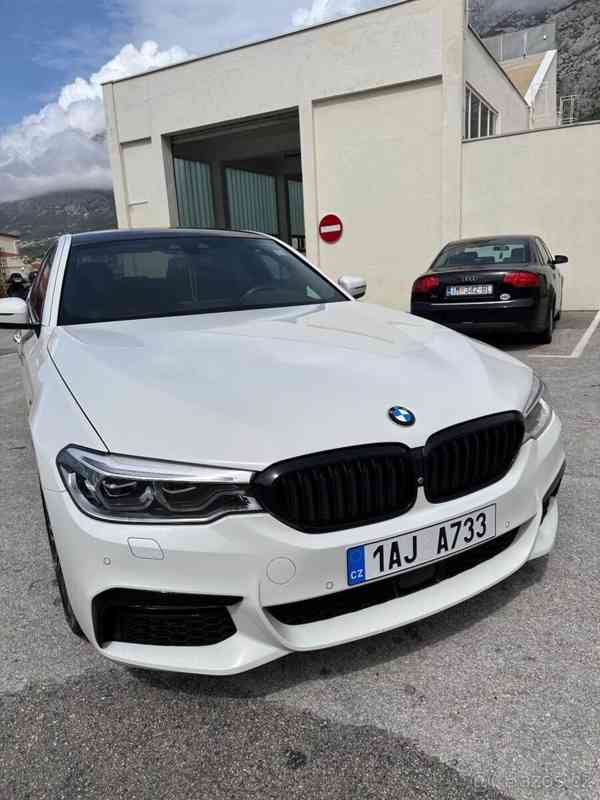 BMW Řada 5 3,0 - foto 13