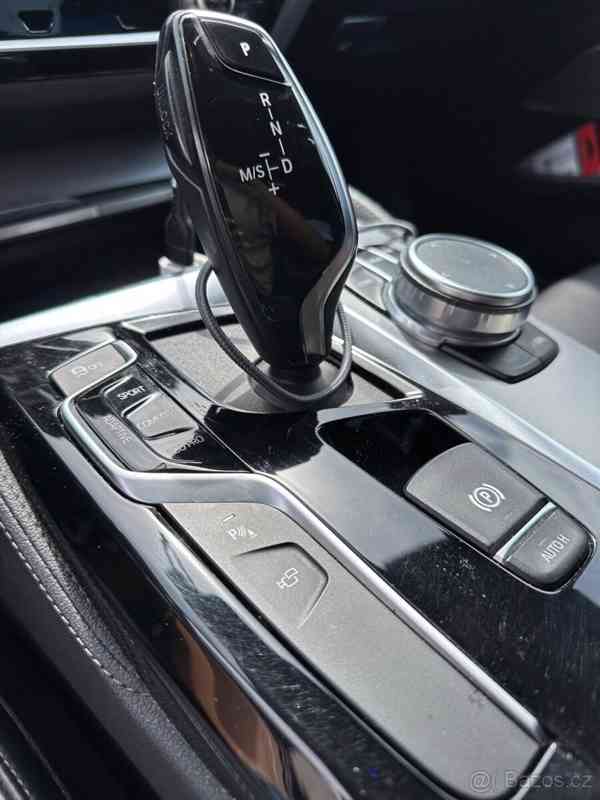 BMW Řada 5 3,0 - foto 5