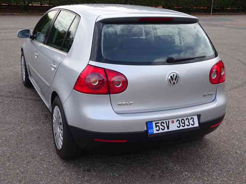 VW Golf 1.6 FSI r.v.2005 (85 kw) - foto 4