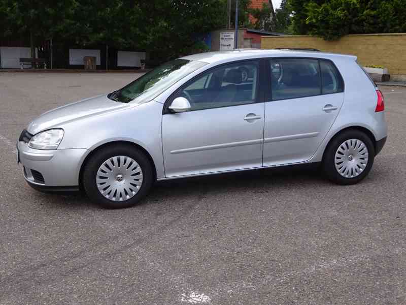 VW Golf 1.6 FSI r.v.2005 (85 kw) - foto 3