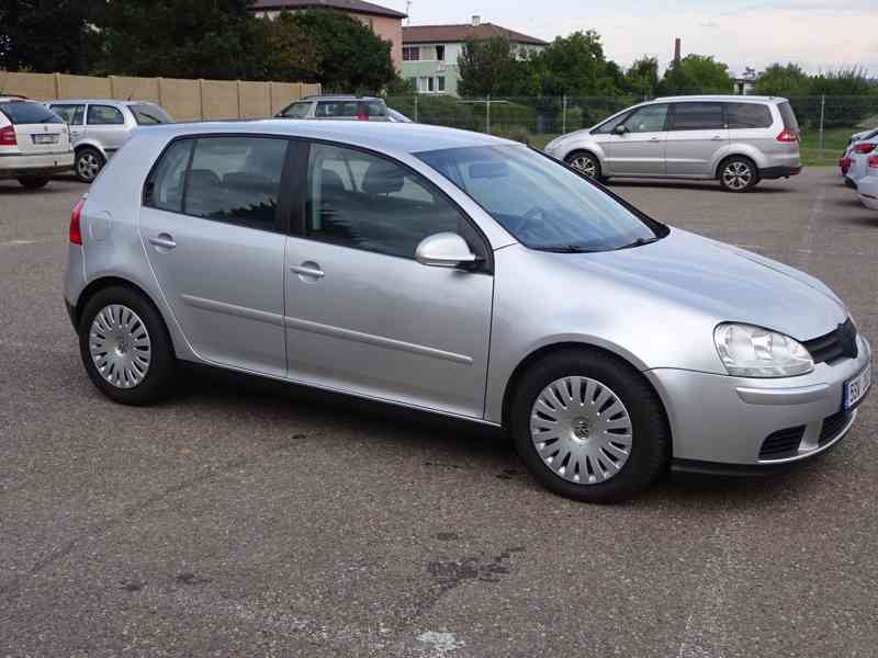 VW Golf 1.6 FSI r.v.2005 (85 kw) - foto 2