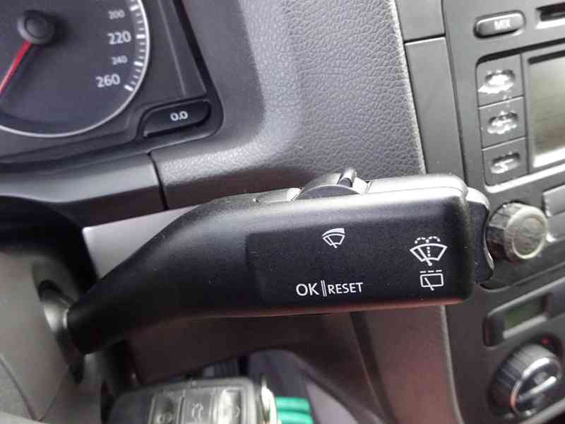 VW Golf 1.6 FSI r.v.2005 (85 kw) - foto 10