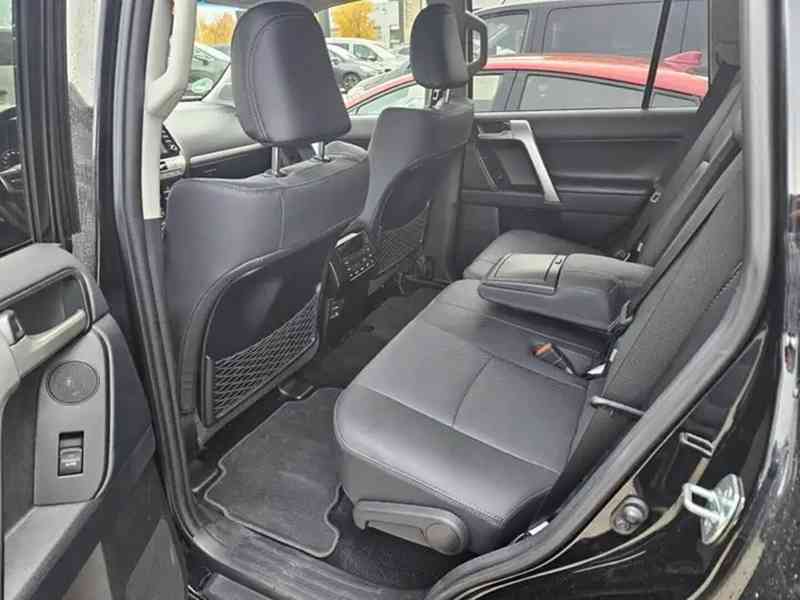 TOYOTA LAND CRUISER 150 - foto 3