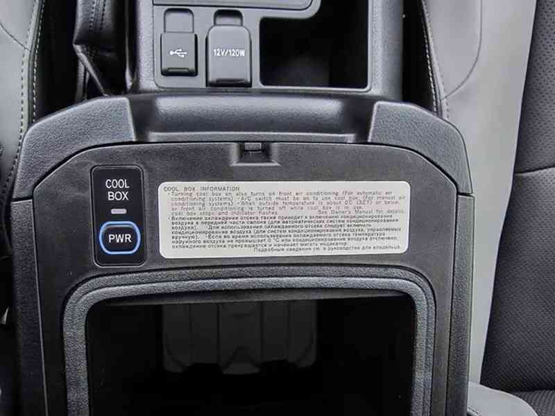 TOYOTA LAND CRUISER 150 - foto 4