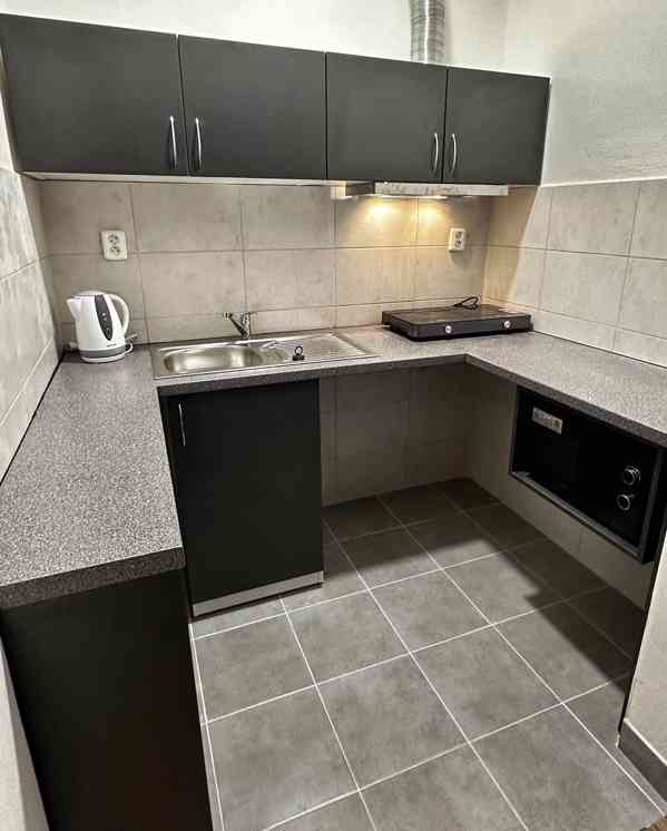 Levné ubytování – Rajská zahrada, Praha 14 - foto 4