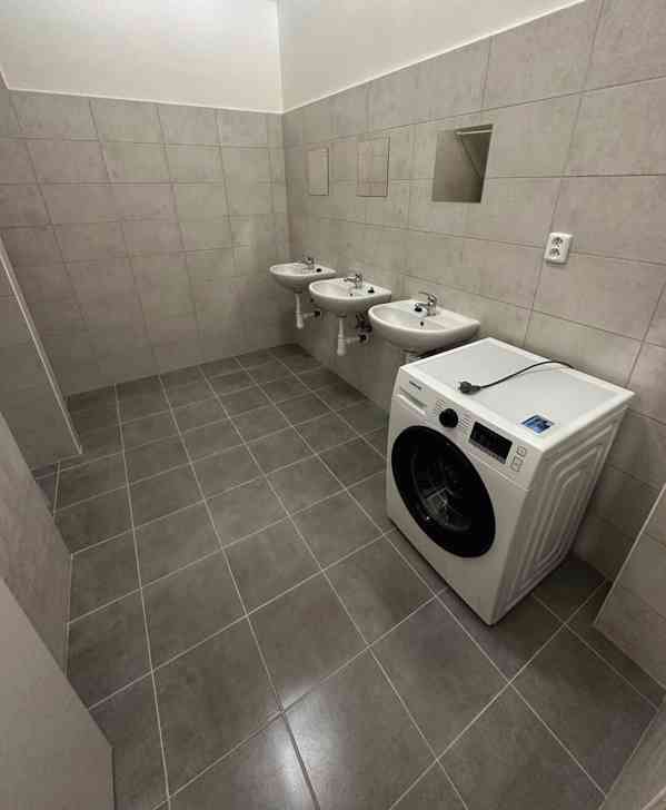 Levné ubytování – Rajská zahrada, Praha 14 - foto 5