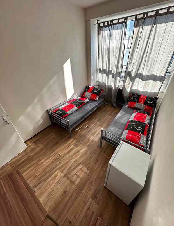 Levné ubytování – Rajská zahrada, Praha 14 - foto 2