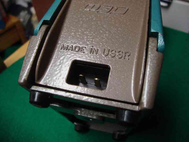 Retro diaprojektor ETJUD MADE IN USSR pěkný stav v krabičce - foto 17