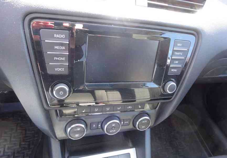 Škoda Octavia, 2.0 TDI (110 kw) AUTOMAT WEBAS - foto 9