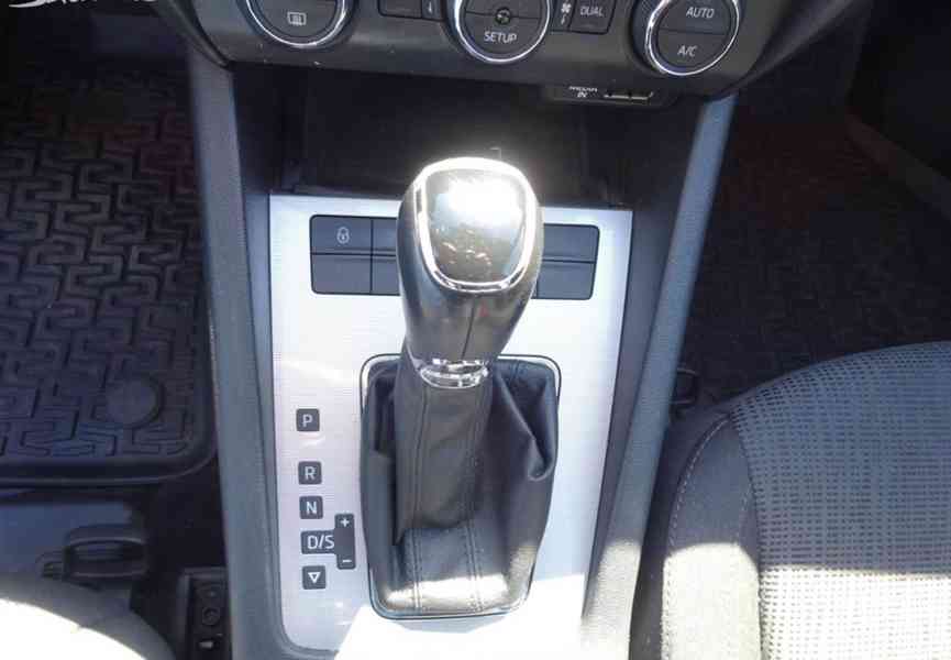 Škoda Octavia, 2.0 TDI (110 kw) AUTOMAT WEBAS - foto 10