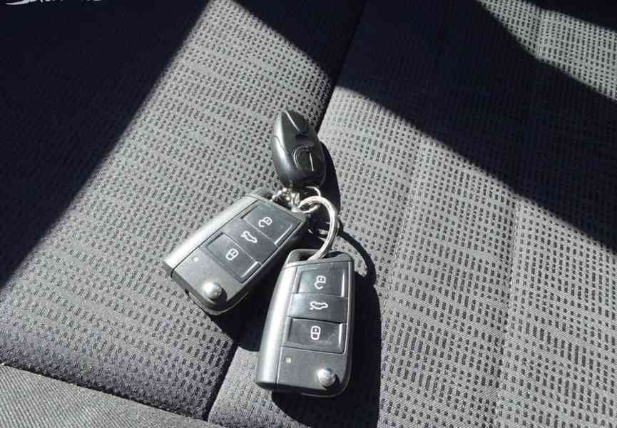 Škoda Octavia, 2.0 TDI (110 kw) AUTOMAT WEBAS - foto 20