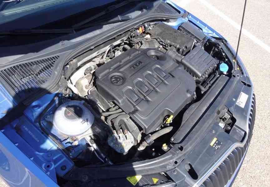 Škoda Octavia, 2.0 TDI (110 kw) AUTOMAT WEBAS - foto 21