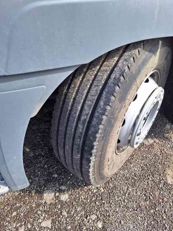 Man valník s hydraulickou rukou  - foto 4