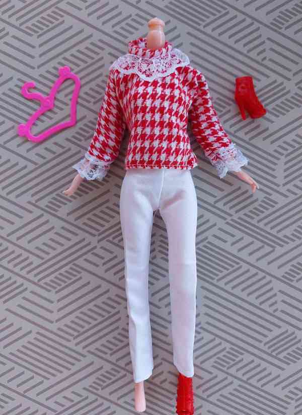 NOVÉ! Set pro panenku Barbie, halenka+ kalhoty+ boty+ramínk - foto 2