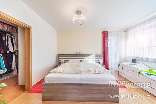 Krásný mezonetový byt 4+1 v Plzni na Doubravce - foto 12