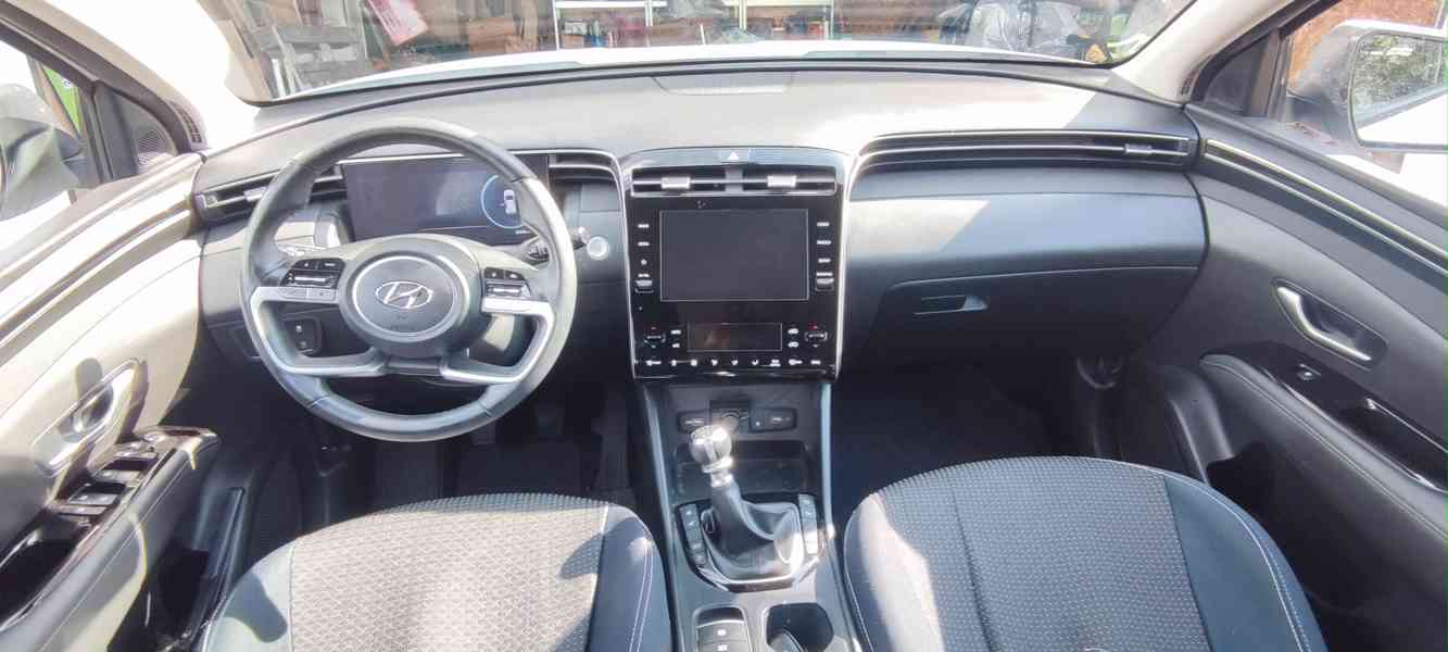 Hyundai Tuscon bíly, 1,6T-GDI-benzin, 2023 - foto 11