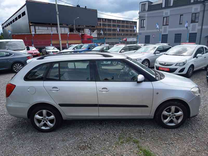 ŠKODA Fabia Combi 1, 4i16V Elegance - foto 5