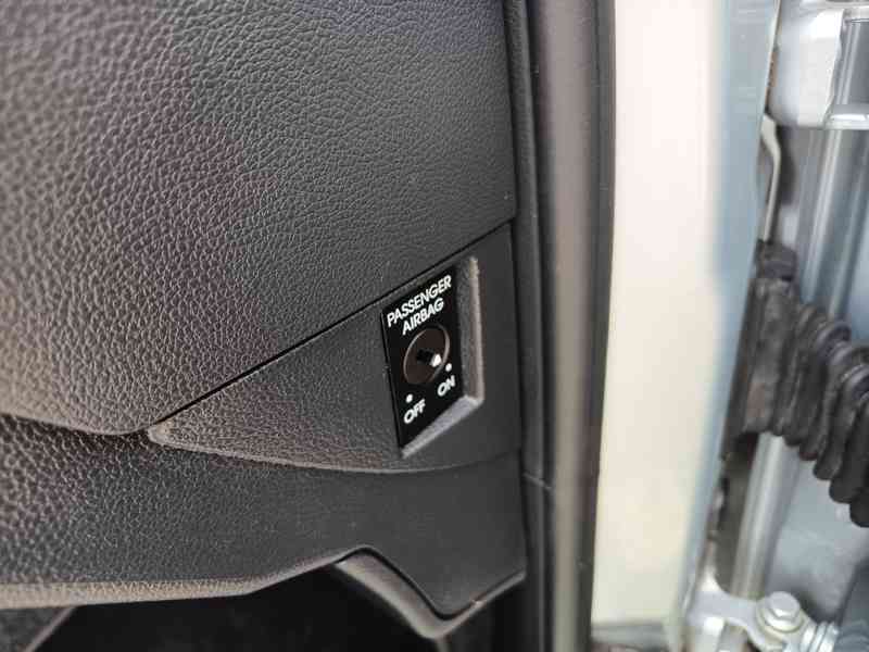 ŠKODA Fabia Combi 1, 4i16V Elegance - foto 18