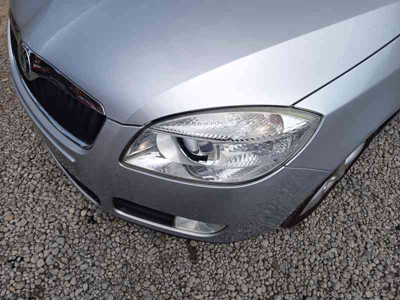ŠKODA Fabia Combi 1, 4i16V Elegance - foto 8