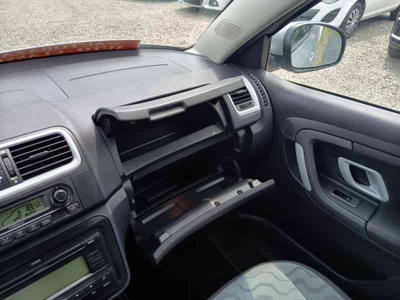 ŠKODA Fabia Combi 1, 4i16V Elegance - foto 28