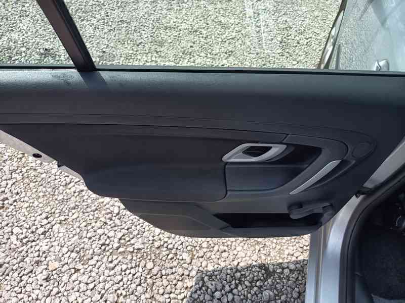 ŠKODA Fabia Combi 1, 4i16V Elegance - foto 20