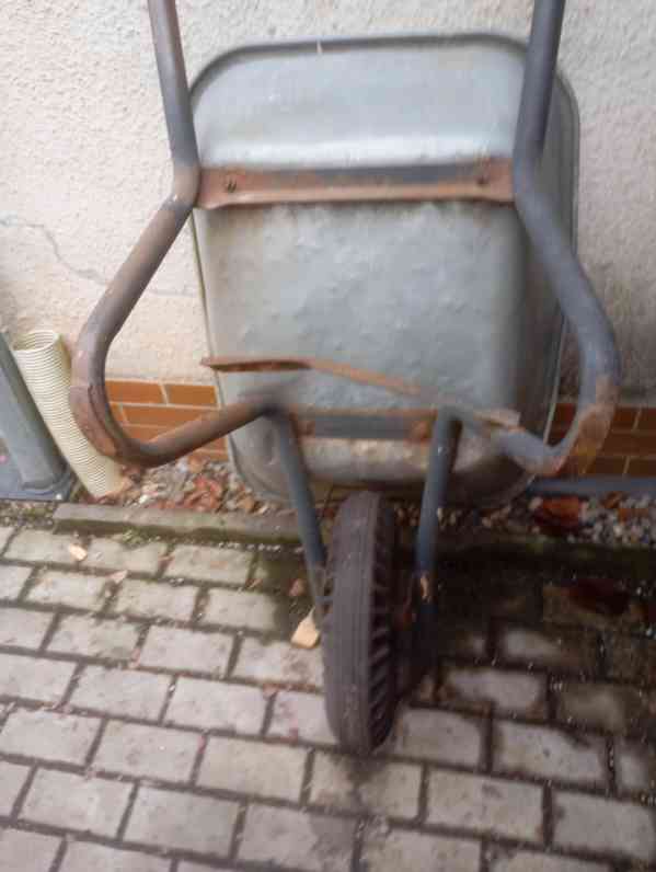 kolečko zahradní - foto 2