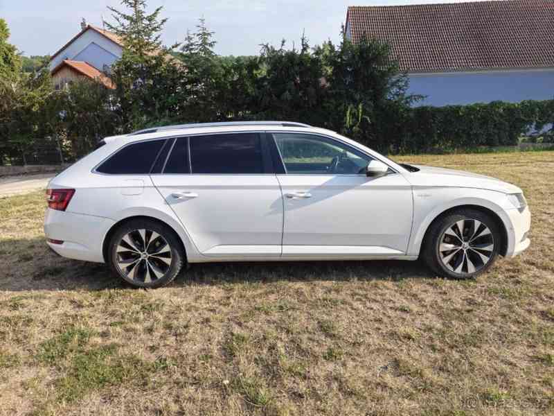Škoda Superb 2,0   TDI 110kW DSG Laurin & Klement - foto 6