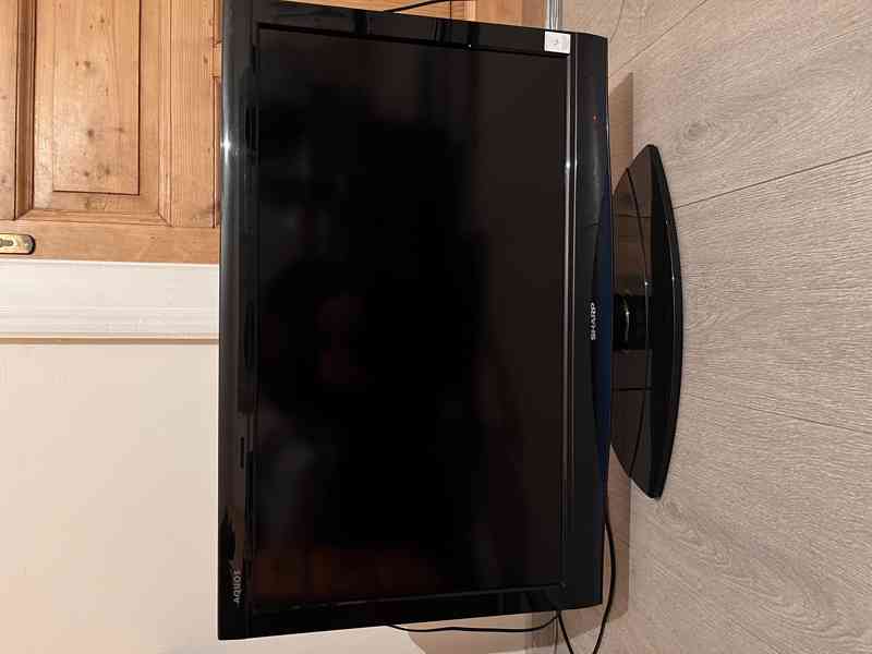Funkční televize SHARP 80 cm (32") - foto 1
