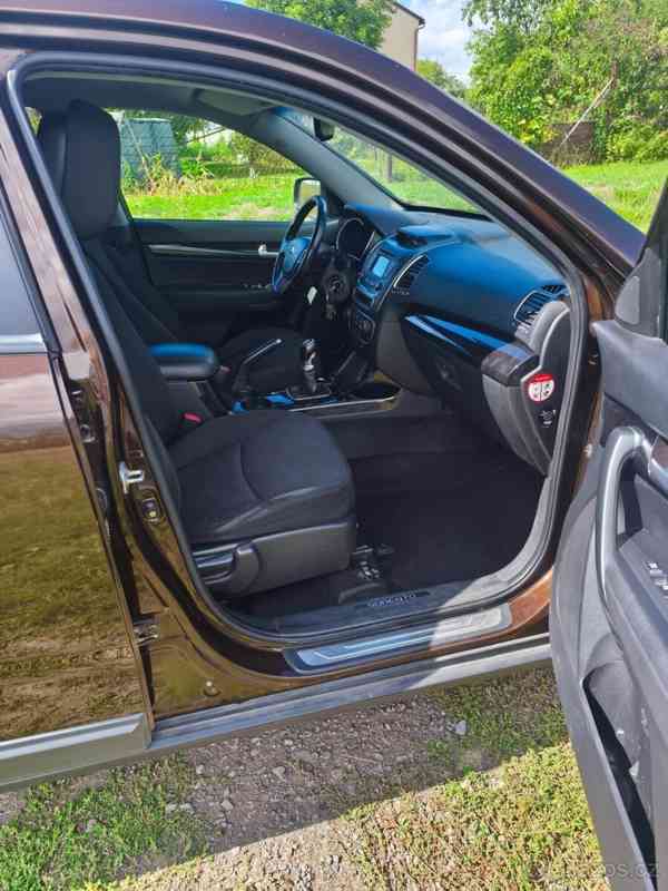 Kia Sorento 2,2   CRDi 145 kW – 4×4 - foto 5
