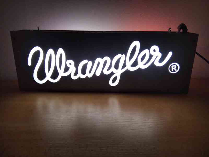 Světlo Wrangler - foto 1