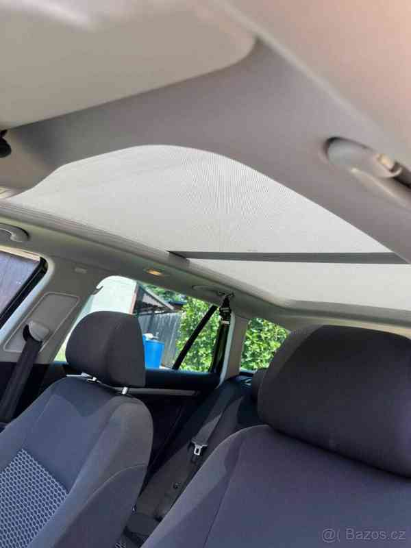 Volkswagen Golf 1,6 TDI,77KW - foto 18