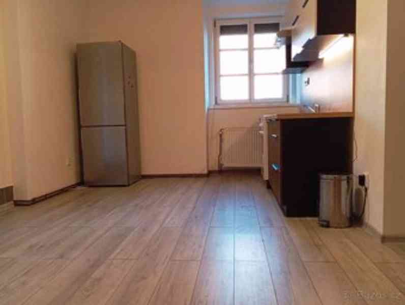 Pronajmu byt 30m2, 1kk - foto 2