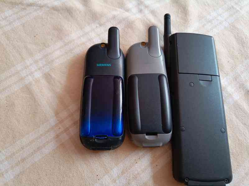 Mobilní telefony Siemens - malá sbírka 18 ks+další navíc - foto 9