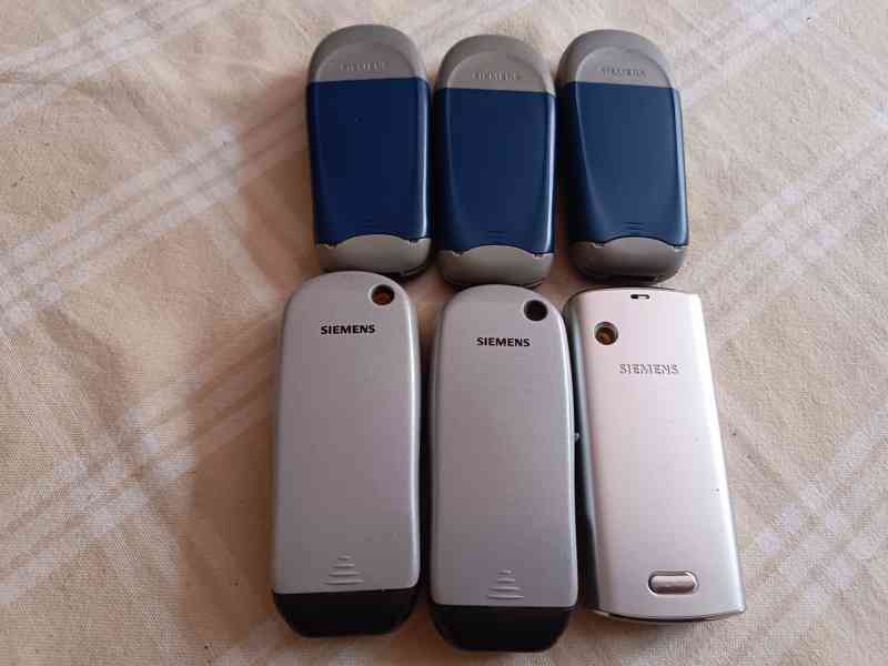 Mobilní telefony Siemens - malá sbírka 18 ks+další navíc - foto 11