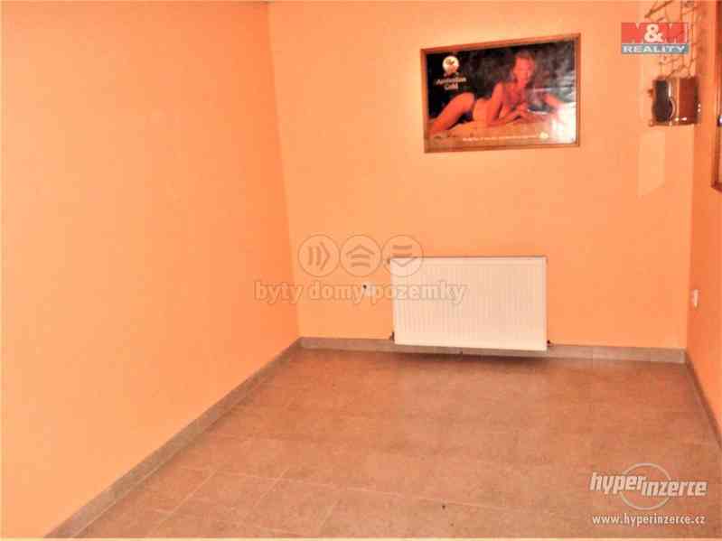 Pronájem obchod a služby, 250 m?, Kladno, ul. gen. Klapálka - foto 9