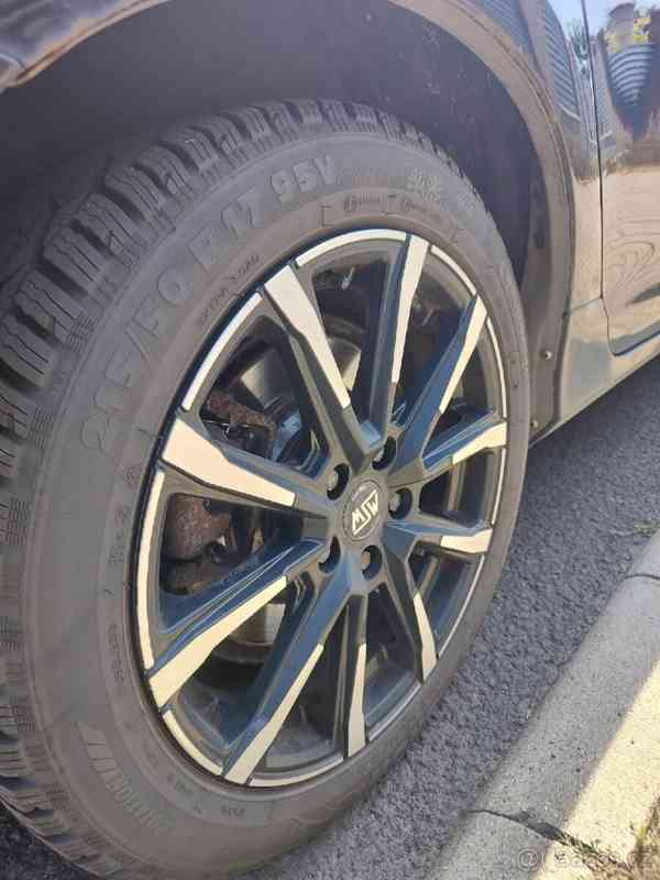 Volvo V60 2,0   100kW rok v.2013 AUTOMAT - foto 8