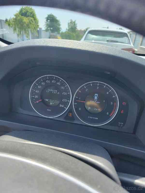 Volvo V60 2,0   100kW rok v.2013 AUTOMAT - foto 18