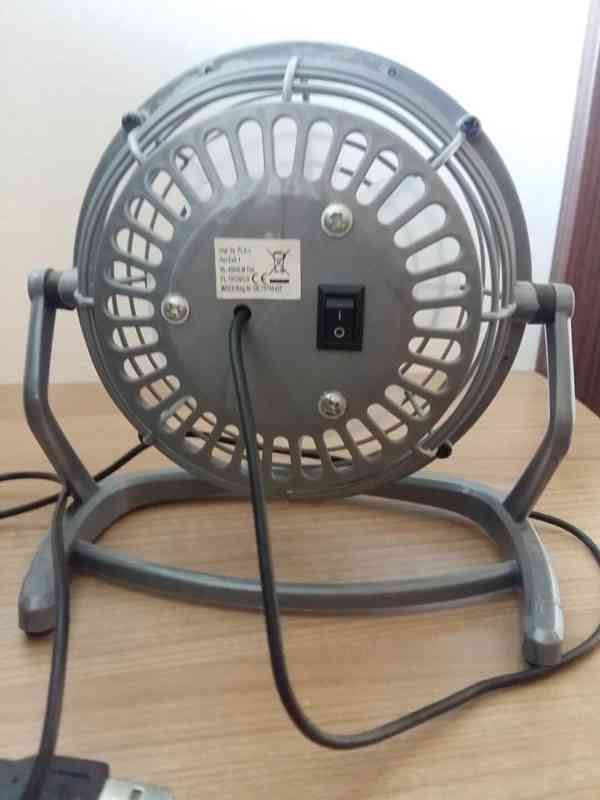 Malý stolní ventilátor - foto 3