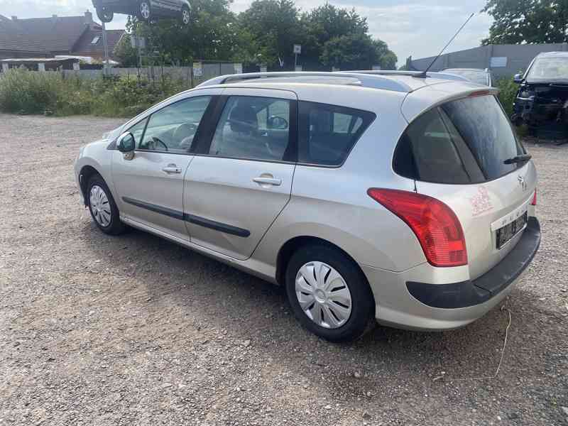 Peugeot 308SW 1,6HDI 66KW 9HX prodám díly z vozu - foto 4