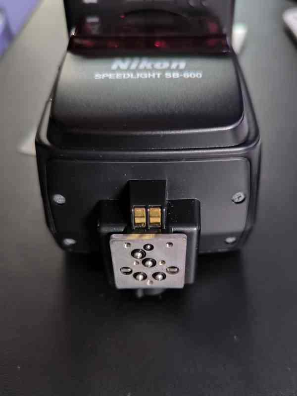 Blesk Nikon SB-600 + sada filtrů Nikon SJ-1 - foto 7