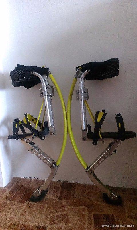 Prodám skákací boty - foto 3