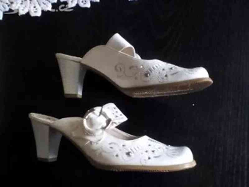 nové bílé pantofle na kramflíčku ,č.39 - foto 3