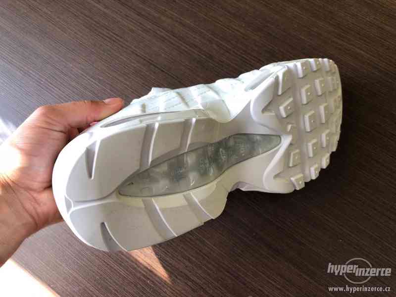 Boty Nike Air Max 95 - WHITE - foto 3